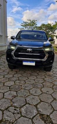 TOYOTA HILUX 2.8 D-4D TURBO DIESEL CD SRX 4X4 AUTOMÁTICO TOYOTA HILUX 2.8 D-4D TURBO DIESEL CD SRX 4X4 AUTOMÁTICO